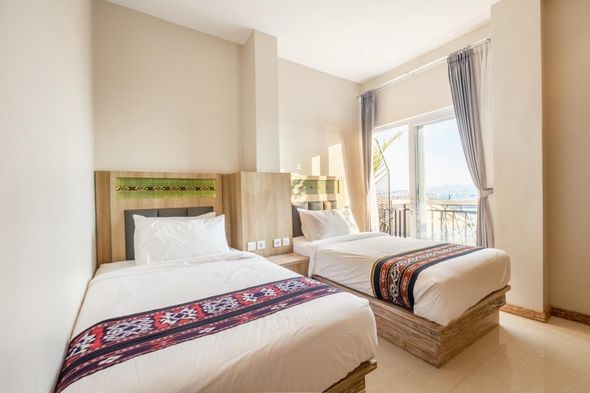לבואן באג'ו Dejavu 2.0 Hotel Bajo Komodo מראה חיצוני תמונה